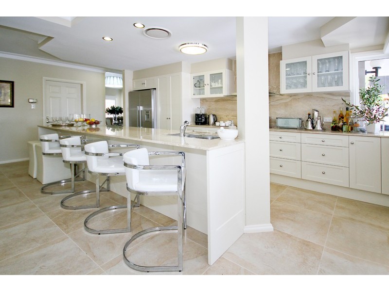 27 Panitz Street, Sorrento QLD 4217