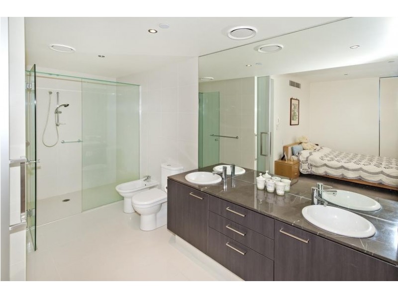 3103 ‘Avalon’ 4 Wahroonga Place, Surfers Paradise QLD 4217