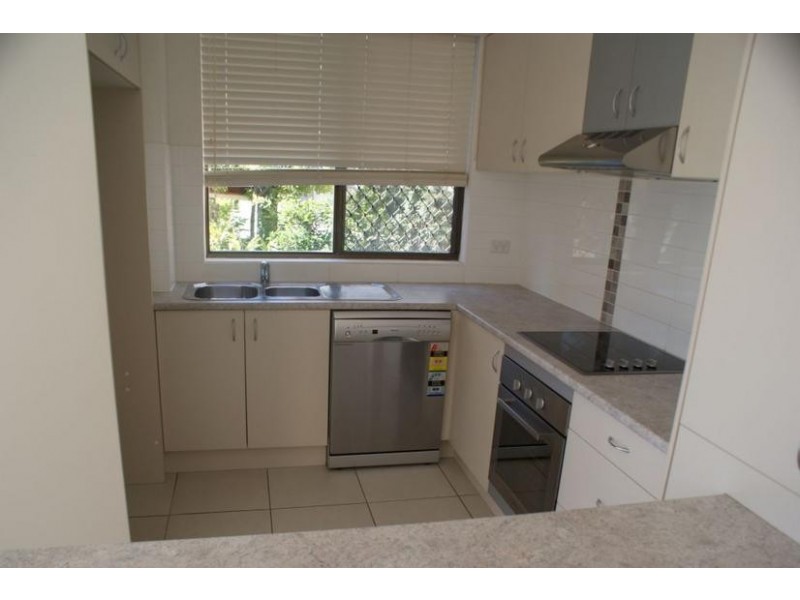 3 Oak Avenue (Oaklodge), Surfers Paradise QLD 4217