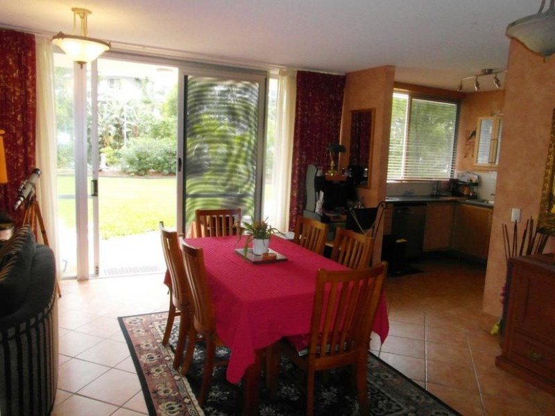32 Riverview Parade ‘Anchorage’, Surfers Paradise QLD 4217