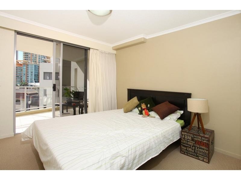 21 Cypress Avenue ‘Trilogy’, Surfers Paradise QLD 4217