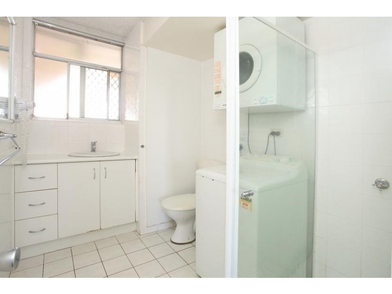64 The Esplanade ‘Sun Tower’, Surfers Paradise QLD 4217