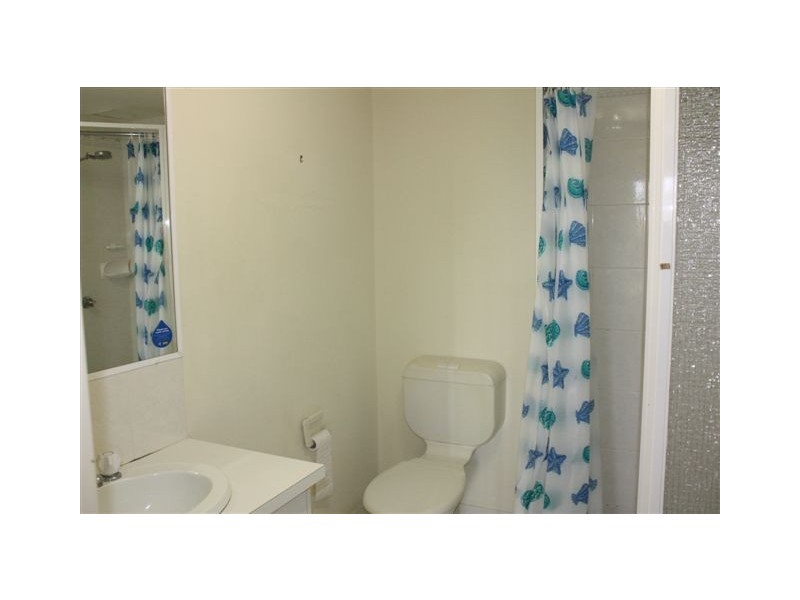 33 Cypress Avenue (Cypress Avenue Apartments), Surfers Paradise QLD 4217