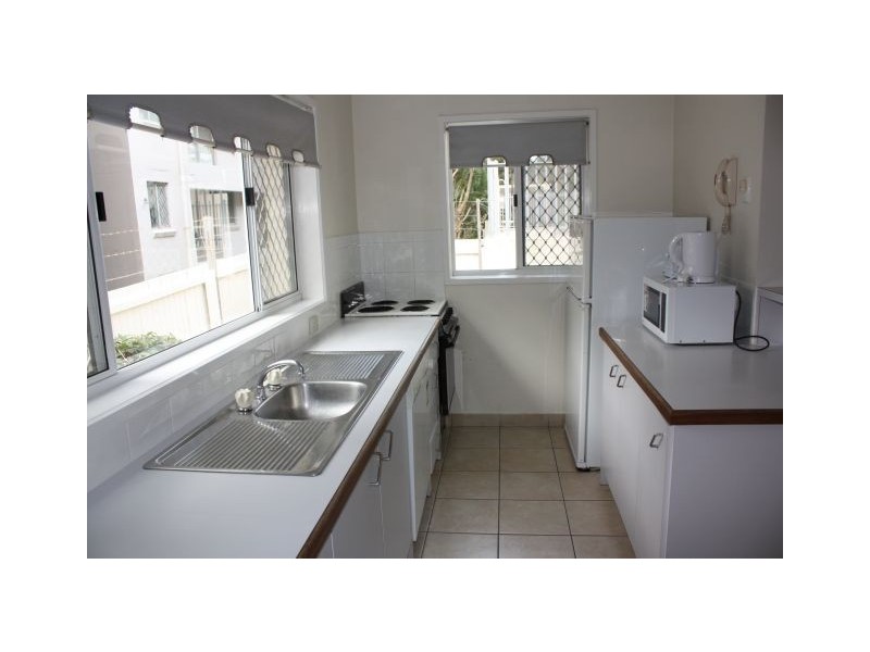 11 Frederick Street (Le Chelsea), Surfers Paradise QLD 4217