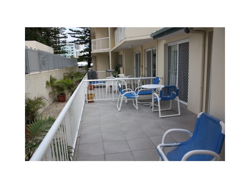 11 Frederick Street (Le Chelsea), Surfers Paradise QLD 4217