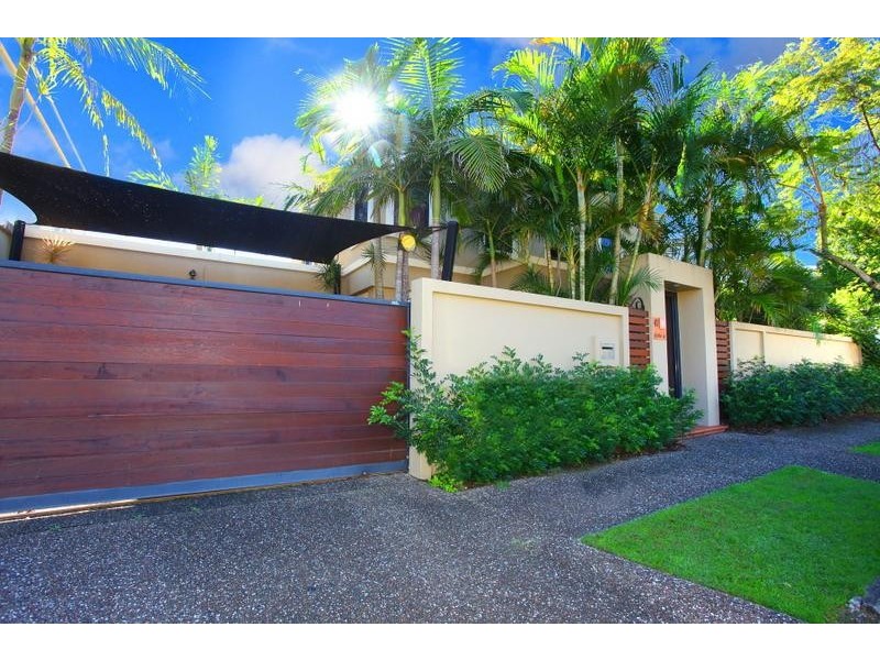 41 Tarcoola Crescent, Chevron Island QLD 4217