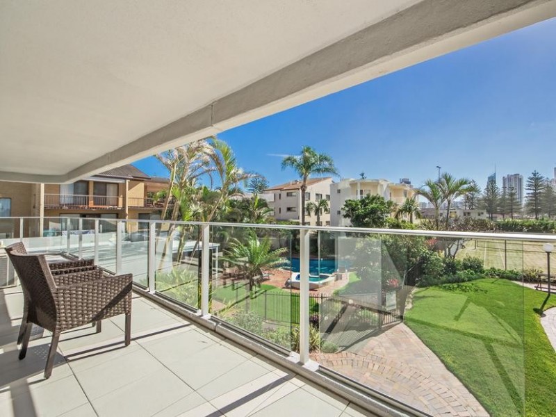 7 Britannia Avenue ‘Chelsea’, Broadbeach QLD 4218