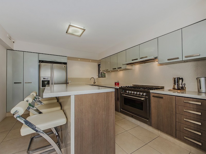 7 Britannia Avenue ‘Chelsea’, Broadbeach QLD 4218