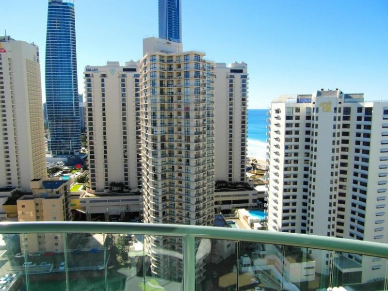 25 Laycock Street ‘Mantra Legends’, Surfers Paradise QLD 4217