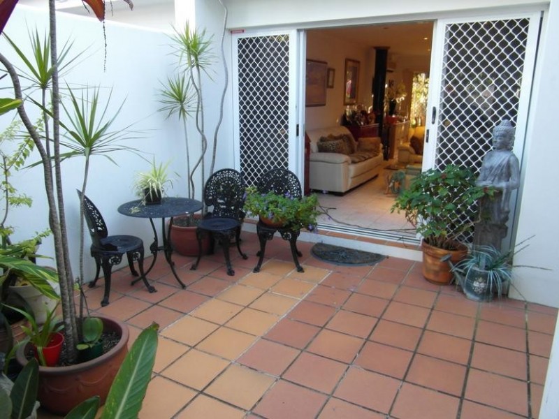 100 Cotlew Street East ‘Paros – Adelphi Springs’, Southport QLD 4215