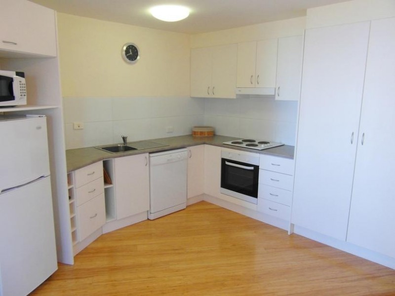 8 Trickett Street ‘Aloha’, Surfers Paradise QLD 4217