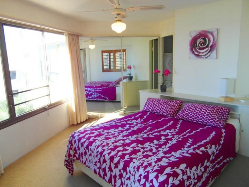 8 Trickett Street ‘Aloha’, Surfers Paradise QLD 4217