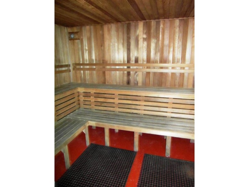 8 Trickett Street ‘Aloha’, Surfers Paradise QLD 4217