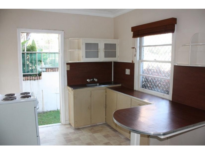 108 Old Burleigh Road (River Dell), Broadbeach QLD 4218