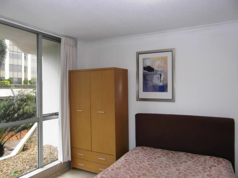 63 Cavill Avenue ‘The Moorings’, Surfers Paradise QLD 4217
