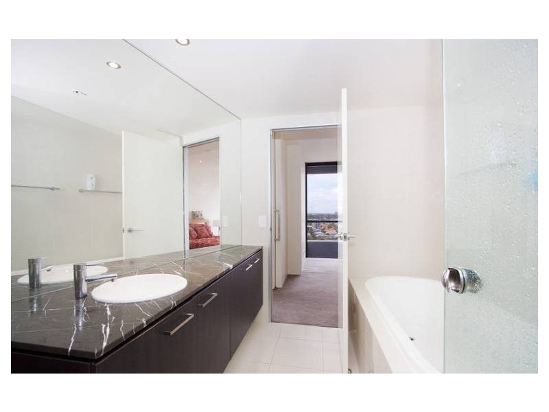 4 Wahroonga Place (Avalon Apartments), Surfers Paradise QLD 4217