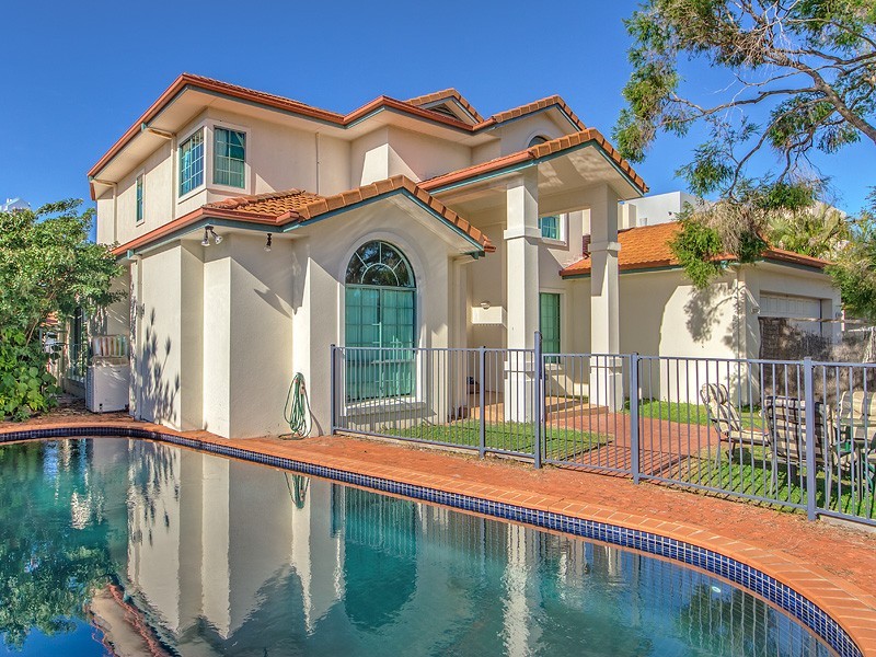 3 Norseman Court, Paradise Waters QLD 4217