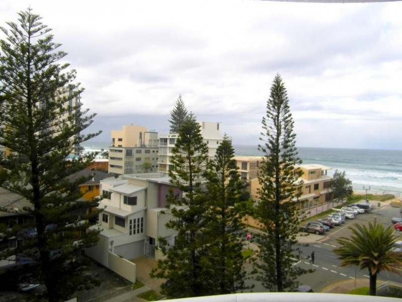 4 Thornton Street ‘Acapulco’, Surfers Paradise QLD 4217