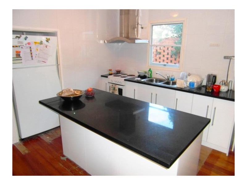 10 College Avenue, Southport QLD 4215