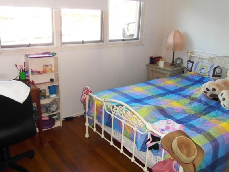 10 College Avenue, Southport QLD 4215