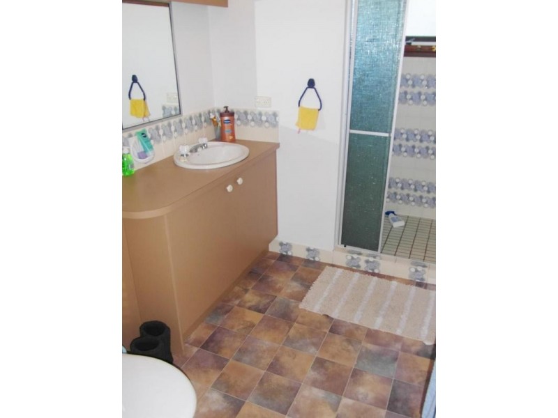 10 College Avenue, Southport QLD 4215