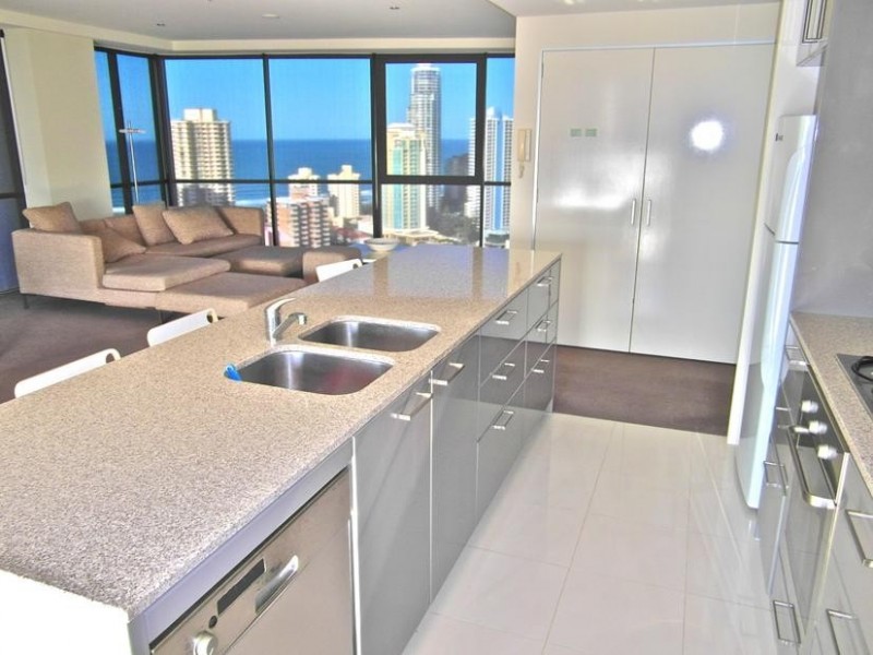 4 Wahroonga Place ‘Avalon’, Surfers Paradise QLD 4217