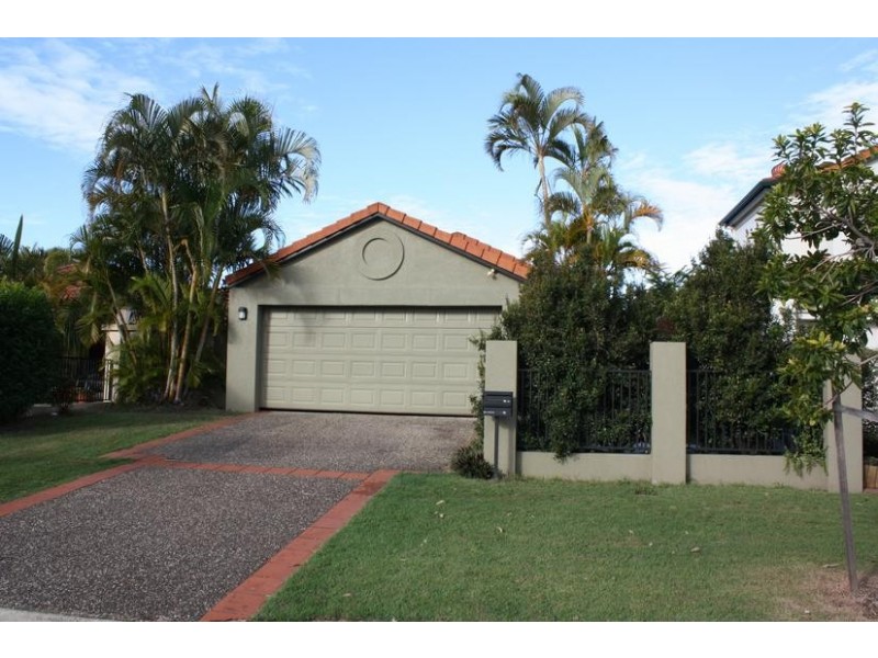 84A St Kevins Street, Benowa QLD 4217