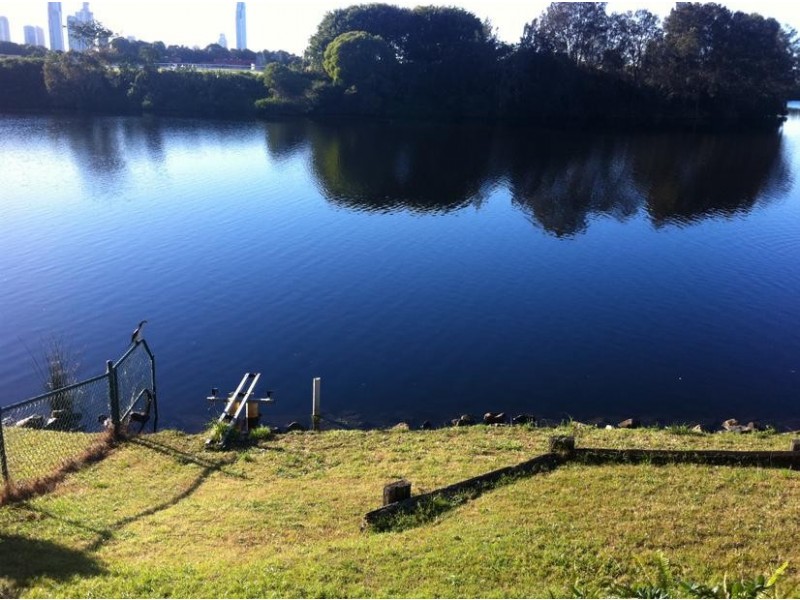 84A St Kevins Street, Benowa QLD 4217