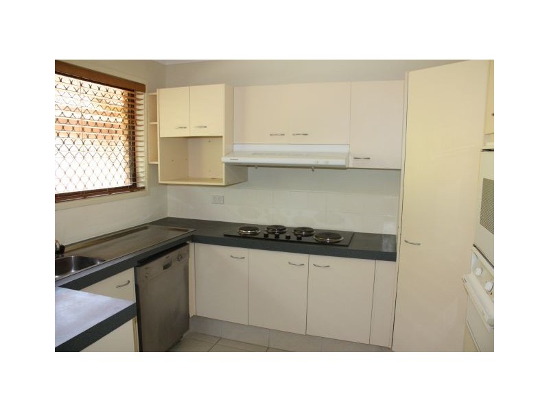 24 Wildwood Court, Bundall QLD 4217