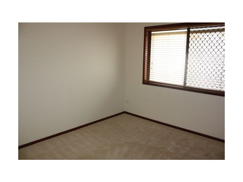 24 Wildwood Court, Bundall QLD 4217