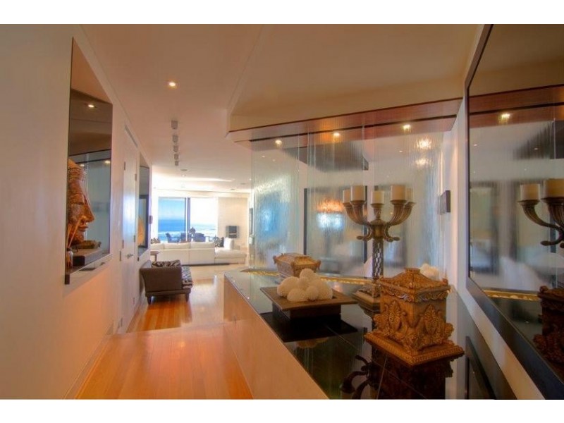 1 Enderley Avenue, Surfers Paradise QLD 4217