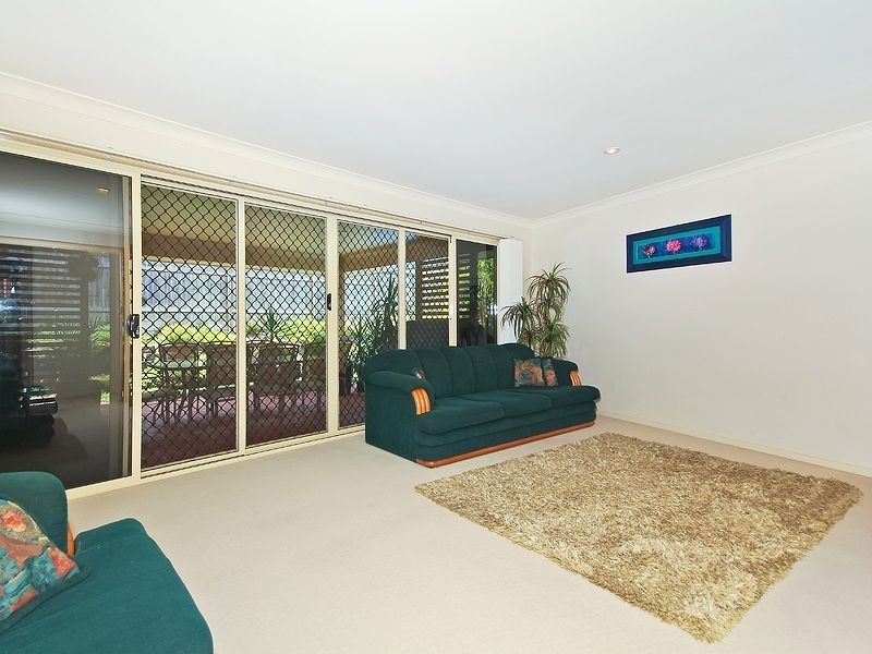 Stretton QLD 4116