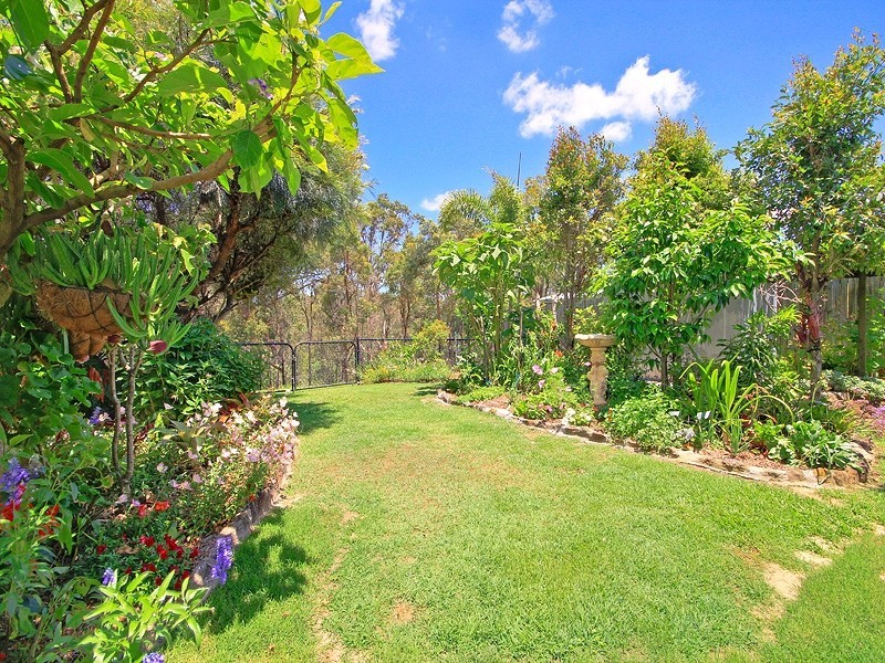 62 Chesterfield Crescent, Kuraby QLD 4112