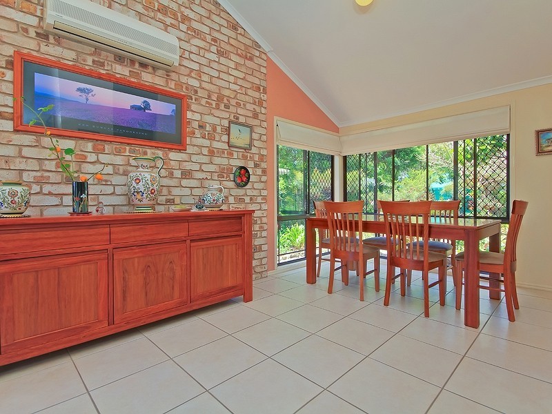 62 Chesterfield Crescent, Kuraby QLD 4112