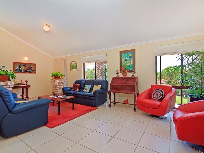 62 Chesterfield Crescent, Kuraby QLD 4112