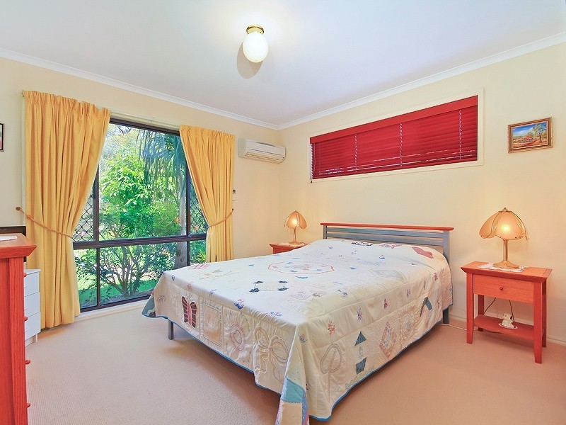 62 Chesterfield Crescent, Kuraby QLD 4112