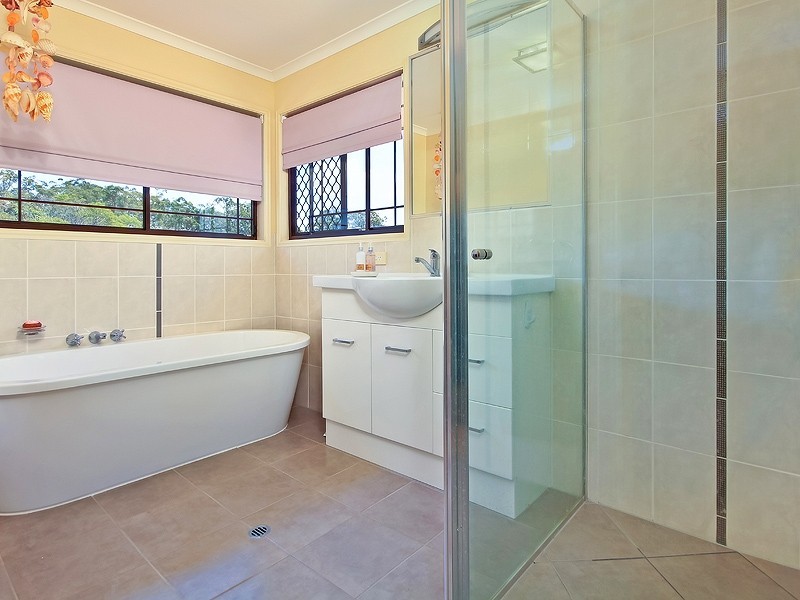 62 Chesterfield Crescent, Kuraby QLD 4112