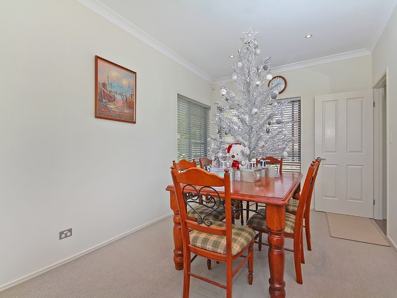 2 Coneybeer Place, Eight Mile Plains QLD 4113