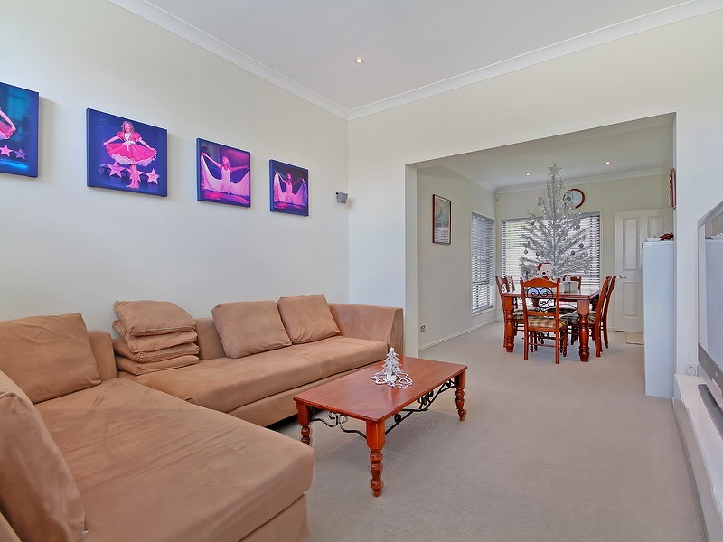 2 Coneybeer Place, Eight Mile Plains QLD 4113