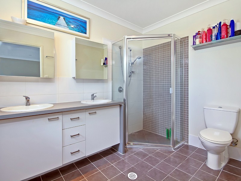 2 Coneybeer Place, Eight Mile Plains QLD 4113