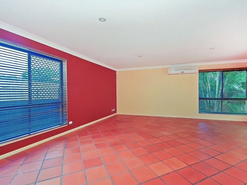 18 Blackhorse Drive, Kuraby QLD 4112