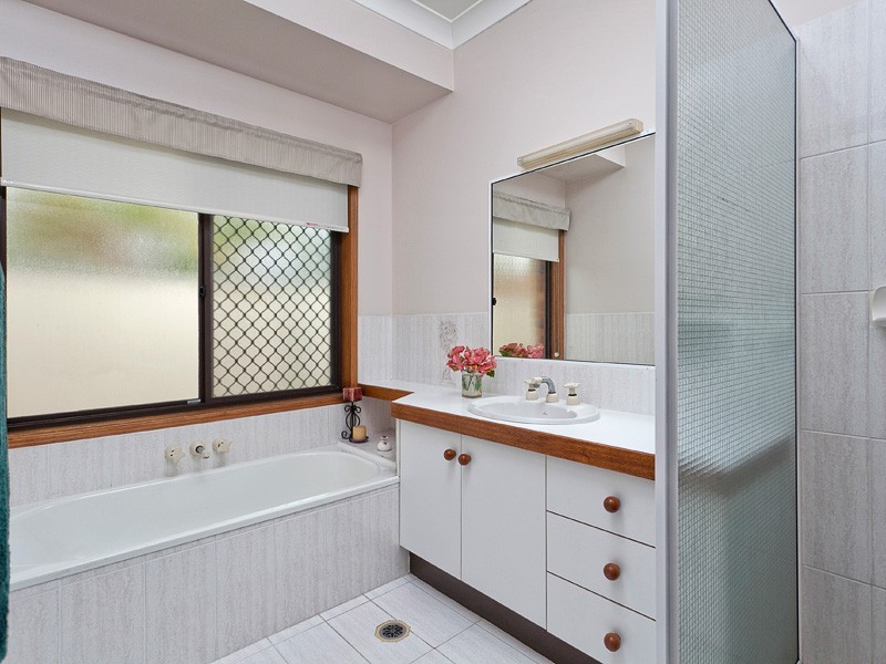 6 Yucca Court, Eight Mile Plains QLD 4113
