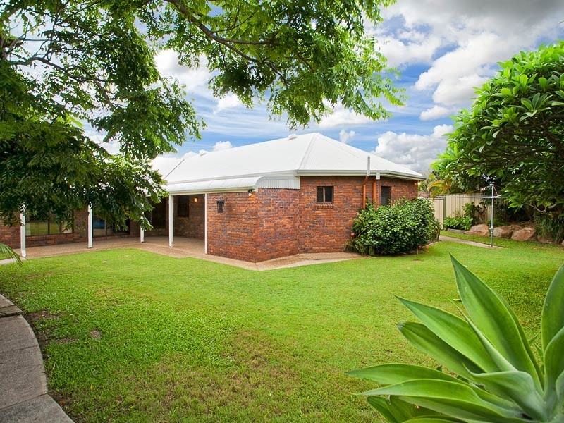 6 Yucca Court, Eight Mile Plains QLD 4113