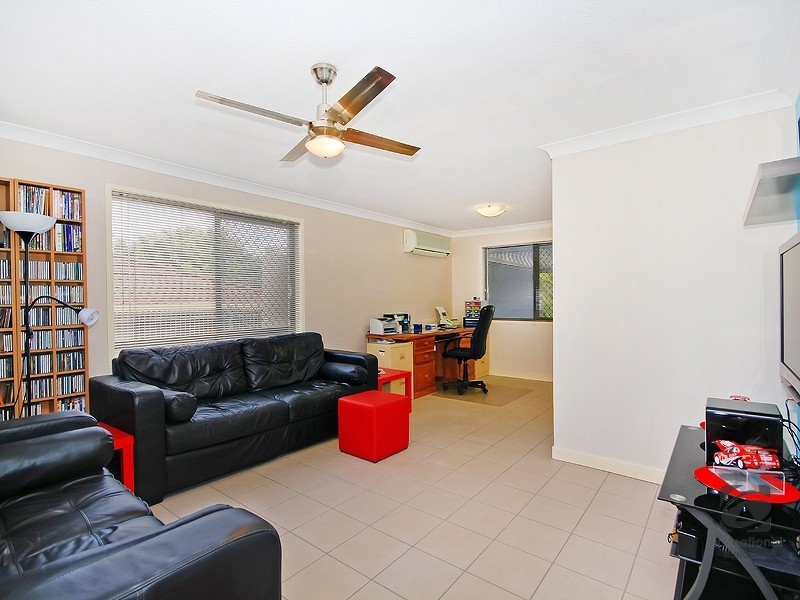 10 Barcoo Street, Runcorn QLD 4113