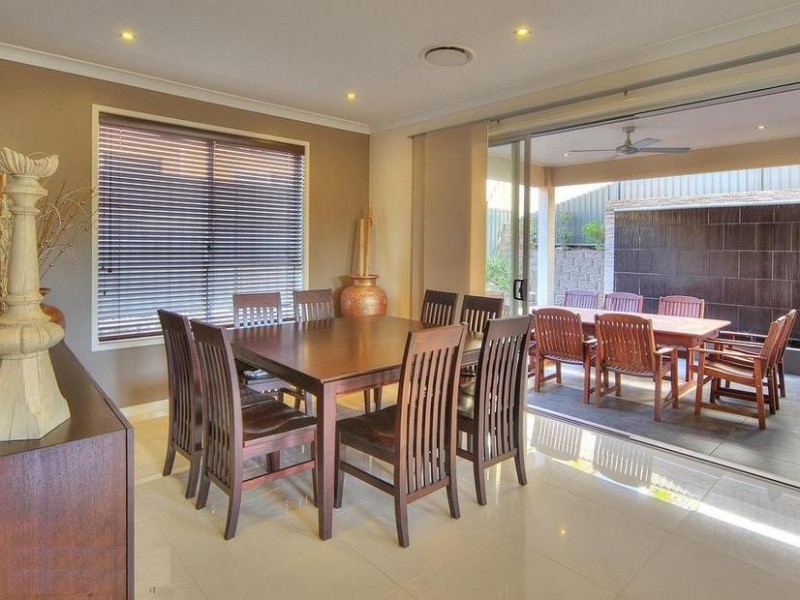 22 Henderson Street, Eight Mile Plains QLD 4113