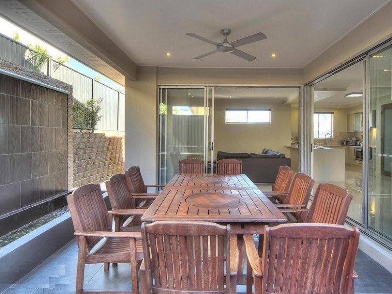 22 Henderson Street, Eight Mile Plains QLD 4113