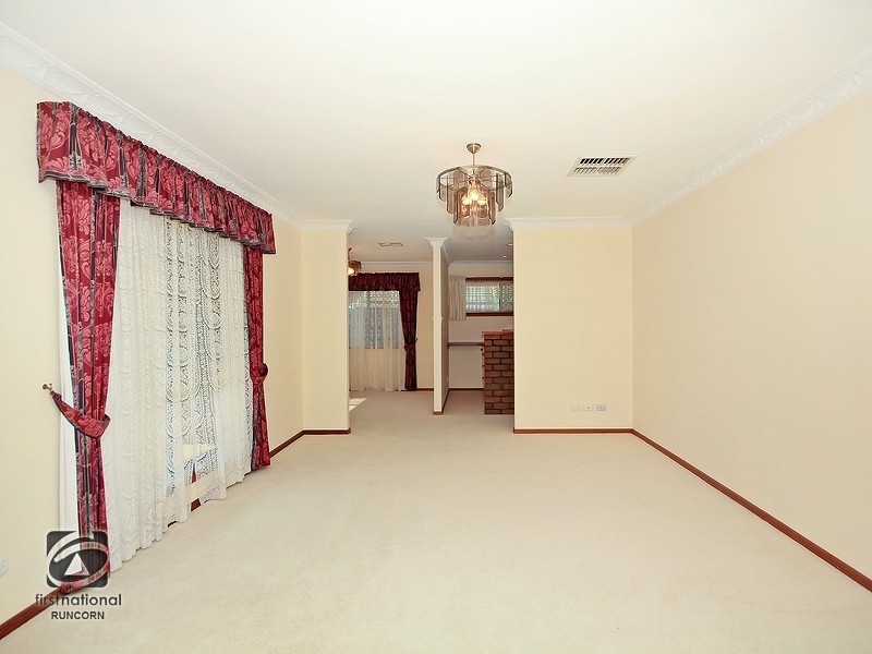 8 Radiata Street, Sunnybank Hills QLD 4109