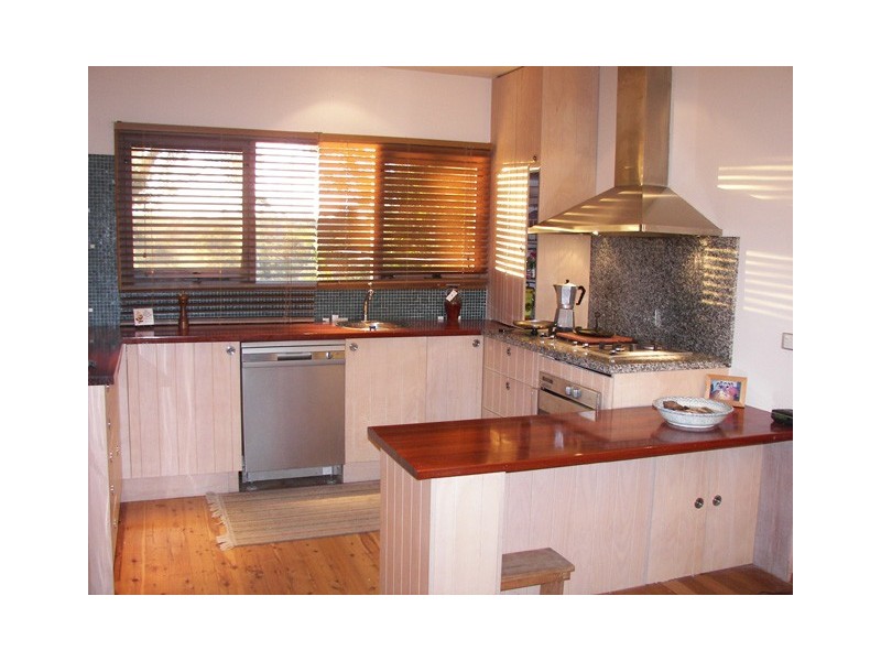 19 Kerr Avenue, Bundeena NSW 2230