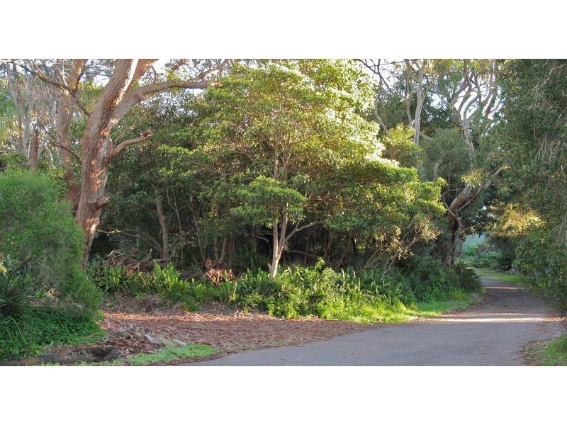 19 Kerr Avenue, Bundeena NSW 2230