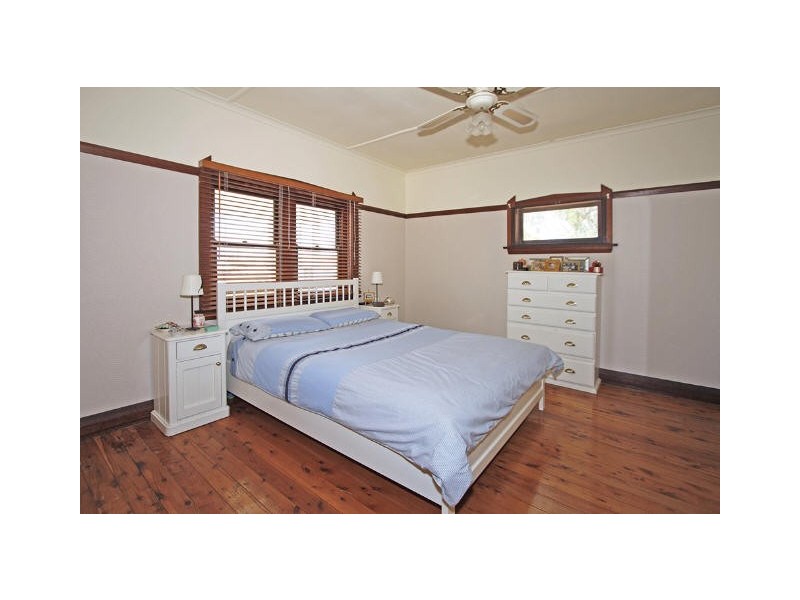 41 Wolger Street, Como NSW 2226